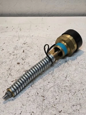 Sherwood UV453AM LP-Gas Safety Relief Valve | 1 1/4" | 250 PSI | 4406 CFM Air - Image 1 of 4