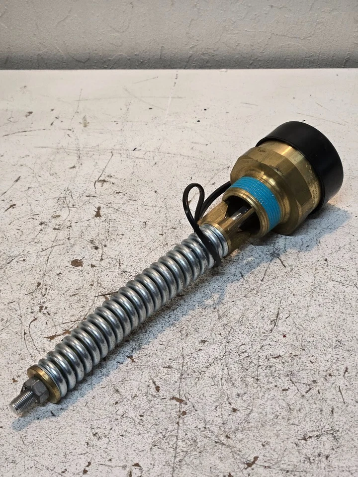 Sherwood UV453AM LP-Gas Safety Relief Valve | 1 1/4" | 250 PSI | 4406 CFM Air - Image 1 of 4