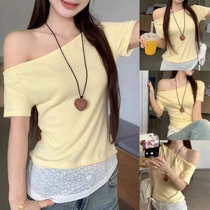 T-shirt donna spalle scoperte slim con giunture in pizzo per moda estiva - Foto 1 di 60