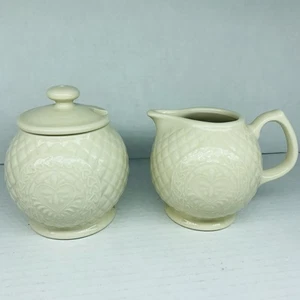Longaberger American Craft Originals (gestepptes Design) Zuckerdose und Milchkännchen Set - Bild 1 von 15