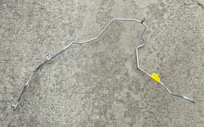 Nissan VERSA 2012-2019 sedán alta presión línea aire acondicionado manguera líquida R134A Foto 1 de 4