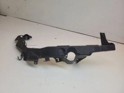 BMW 328I E90 2008 soporte faro derecho Foto 1 de 4