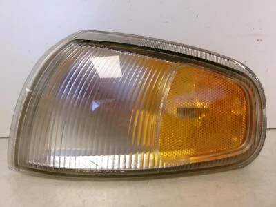 Luz de señal de giro montada en guardabarros izquierdo Toyota Camry Driver 1995 1996 OEM Foto 1 de 4