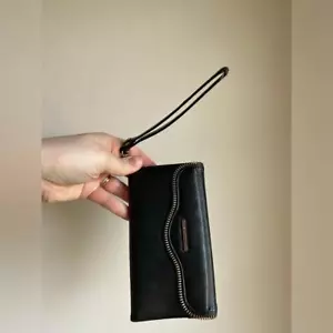 Rebecca Minkoff Leather Smart Phone Wallet With Wrist Strap. - Picture 1 of 5