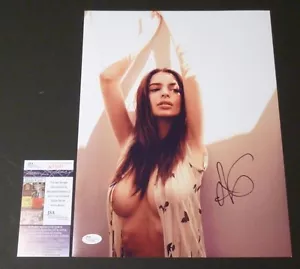 EMILY RATAJKOWSKI Authentic Hand-Signed "MEGA SEXY" 11x14 photo (JSA/COA)(PROOF) - Picture 1 of 3