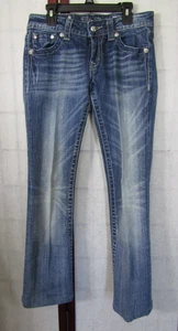 Miss Me Boot Vintage Med Wash Jewel Silver Thread Stitched Denim Damen Jeans Gr. 28 - Bild 1 von 6
