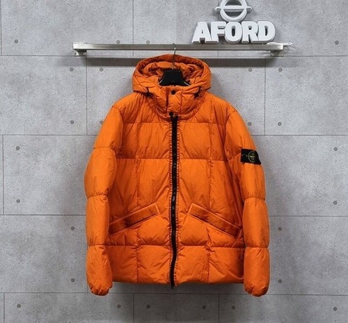 Giacca imbottita Stone Island pieghettata 44991676