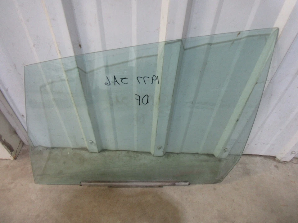 1977 Jaguar XJS DRIVER side door glass factory tint  - Image 1 of 1