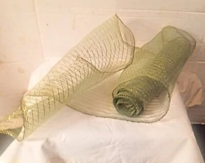 Vintage Christmas Fabric/Mesh Metallic Sparkly Mesh Approx. 10" Wide x 188" Long - Picture 1 of 2