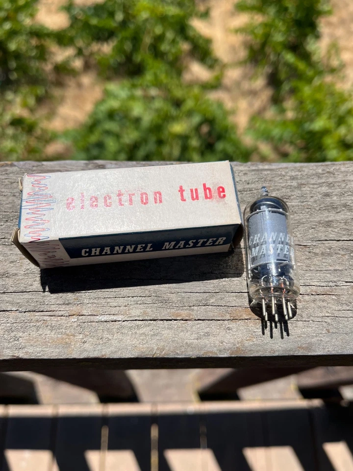 6AU6A NOS Tube Tested - Image 1 of 1