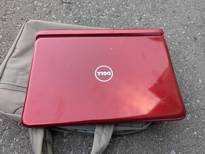 Dell Inspiron 13z Laptop - Image 1 of 4