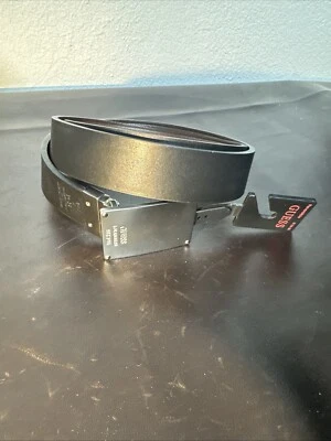 NUEVO CON ETIQUETAS ADIVINA Los Angeles, CA EST 1981 Hebilla Reversible Y Cinturón Negro Y Marrón Foto 1 de 4