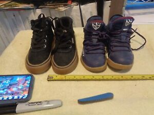 2 Pair of Boys Shoes Size 11 (BOX#FREYA)
