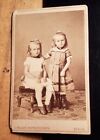 2 kleine Mädchen mit Schleife im Haar / ca. 1870/80er CDV Oscar Roloff Berlin