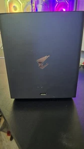 Gigabyte AORUS Gaming Box External Graphics Card eGPU NO GPU OR COOLER BOX ONLY - Picture 1 of 4
