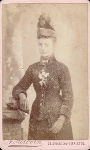 Woman Large Hat Gloves Fashion Studio CDV Card Photograph (CDV4-4) - Picture 1 of 3