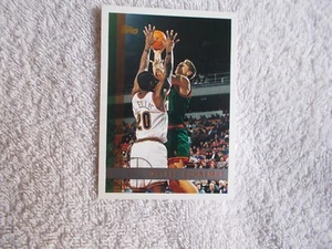 Topps 97-98: NBA "DETLEF SCHREMPF" #15 Seattle Supersonics S1 Trading Card n29 - Bild 1 von 2