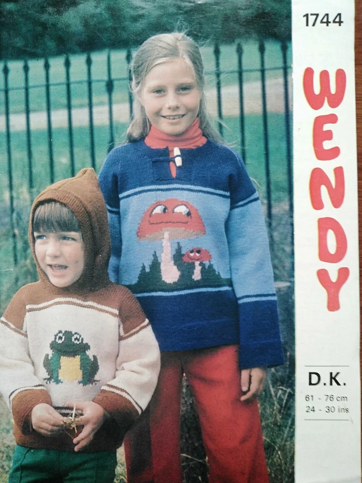 CHILDREN'S PICTURE SWEATERS -  Wendy Pattern no 1744(G) - Image 1 of 1
