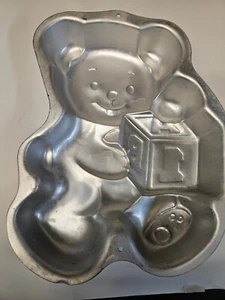 Gebrauchte Vintage 1995 Wilton Teddybär Kuchenform # 2015-8257 - Bild 1 von 2
