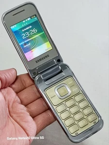 Samsung GT-C3590 (Unlocked) Flip Mobile Phone Excellent Condition With Charger - Picture 1 of 12