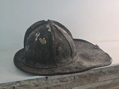 RARE Antique 1800s Cairns & Brothers Leather  Fire Helmet  - Image 1 of 4