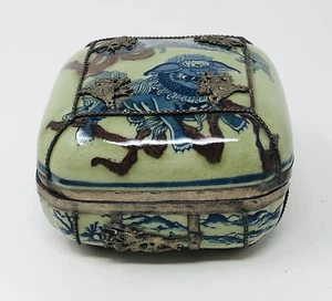 Antique Qing Dynasty Chinese Porcelain Box Children Yongzheng Period (1722-1735) - Picture 1 of 12