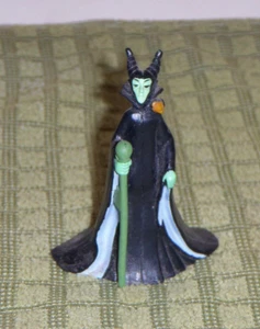 Disney Sleeping Beauty Villain MALEFICIENT w Raven Diablo 2.75" Tall Figure - Picture 1 of 5