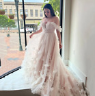 Romantische 3D-Blumen-Applikationen Hochzeitskleider schulterfrei plissiert eine Linie Braut