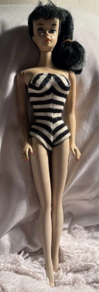 Vintage Mattels 1960’s #3 Brunette Ponytail Barbie W/HTF Nipples - Image 1 of 4