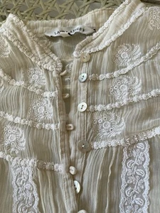 Laura Ashley Lace Victorian Boho Lace Blouse Silk Top 10 12 M Feminine Vintage - Picture 1 of 20