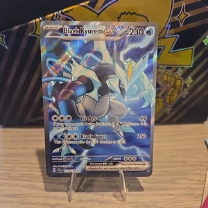 Black Kyurem ex 218/191 Surging Sparks Holo Full Art Ultra Rare NM - Bild 1 von 3