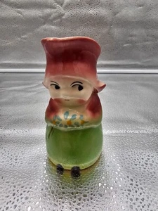 Vintage Shawnee creamer Danish girl green & deep rose holding bouquet - Imagen 1 de 4