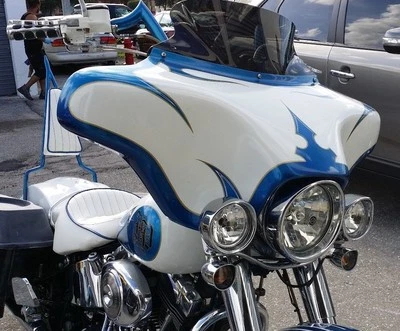 Harley Davidson Carenado Softail Heritage Deluxe Excavadora de Turismo Motocicleta Foto 1 de 4