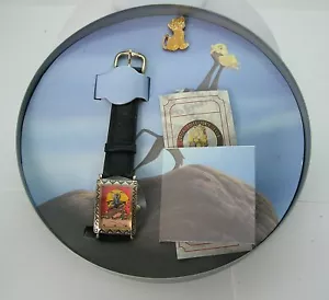 Impresionante carrete de estaño en caja reloj del Rey León Club de coleccionistas Serie 3 III w / pin NIB! - Imagen 1 de 8