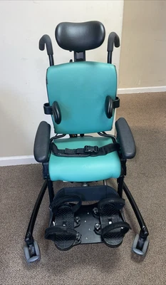 Silla de Actividad Rifton 850 con Base Hi-Lo (Mediana)- ¡Excelente Estado!! Foto 1 de 4