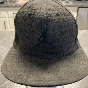 AIR JORDAN FLEX- FIT STRETCH "#23 ALL OVER" GRAY BASEBALL HAT YOUTH - Picture 1 of 6
