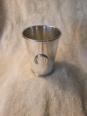 Copa Julep Oficial Kentucky Derby Mint BWK Plata Esterlina con Herradura Foto 1 de 4