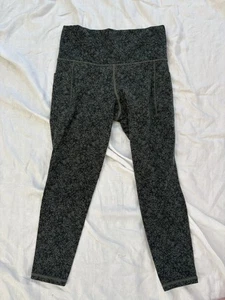 Athleta Damen Salutation Stash Pocket II 7/8 Tight grün Blumen Legging Small - Bild 1 von 5