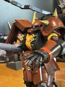 HG 1/144 Psycho Zaku Gunpla Bandai Built & Painted 6990857rt - Picture 1 of 6