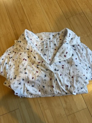 Nuevo con etiquetas Croft & Barrow Ladybug floral 2 piezas conjunto de cuello de pijama ropa de dormir para mujer talla XL Foto 1 de 4