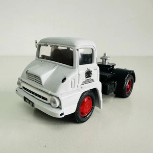 Modelo de camión fundido a presión Corgi escala 1:50 Code 3 Thames Trader - Imagen 1 de 4