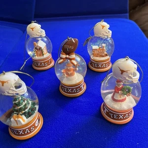 5 NCAADanburyMint TEXAS Longhorns Globo de Agua Adorno de Navidad De Colección Fútbol - Imagen 1 de 14