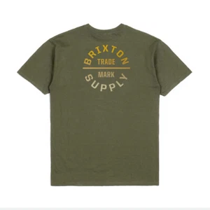 Brixton "Oath V" Short Sleeve Tee (Military Olive/Gradient) T-Shirt - Bild 1 von 6