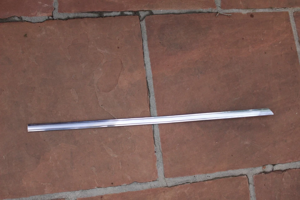 Lincoln Peak Molding 1966 1967 1968 1969 - Puerta trasera izquierda - EXCELENTE Foto 1 de 1