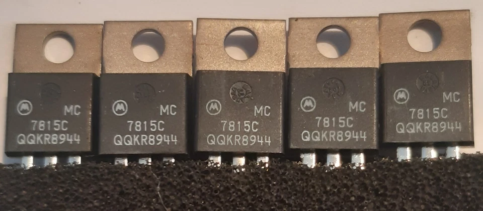 5 Stck. Festspannungsregler 7815C Motorola - Bild 1 von 1