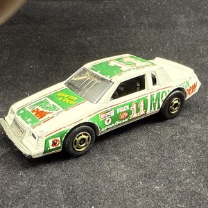 1982 Hot Wheels Racing Stocker Buick Regal #11 Mountain Dew Blackwall Gold Wheel - Picture 1 of 9