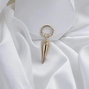 Orecchini Yor Forger anime cosplay SPIA X FAMIGLIA Yor Briar accessori costume NUOVO - Foto 1 di 9