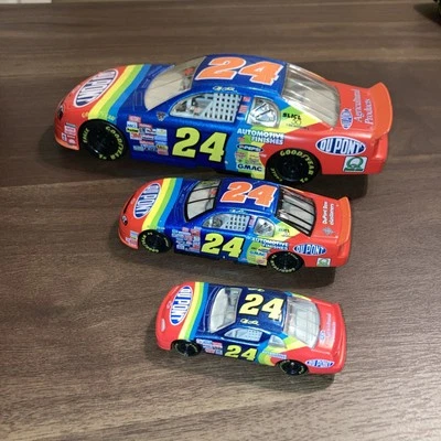Jeff Gordon DuPont Diecast Lot - Image 1 of 4