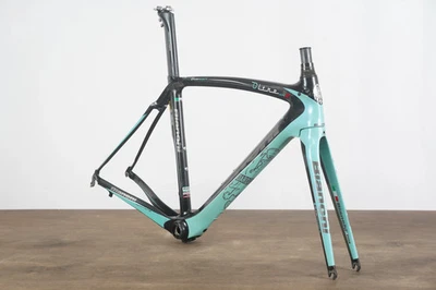 Cuadro de carretera con freno de llanta de carbono Bianchi Oltre XR2 53 cm Foto 1 de 4