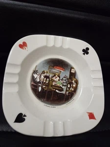 Posacenere Vintage Poker Playing Dogs Homer Laughlin 8" "Un amico bisognoso" Perla - Foto 1 di 6